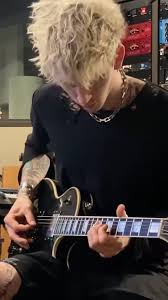 Adaptive accidents – the meandering path of&nbsp;evolution