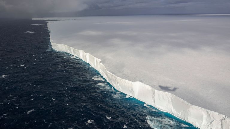 How big is the world’s largest iceberg compared to London? | News UK Video News | Sky&nbsp;News