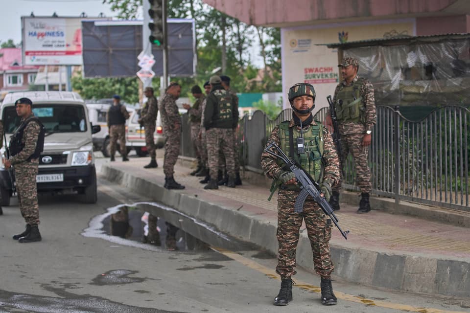 Pakistan fires missiles at India in major escalation as nuclear tensions rise | The&nbsp;Standard